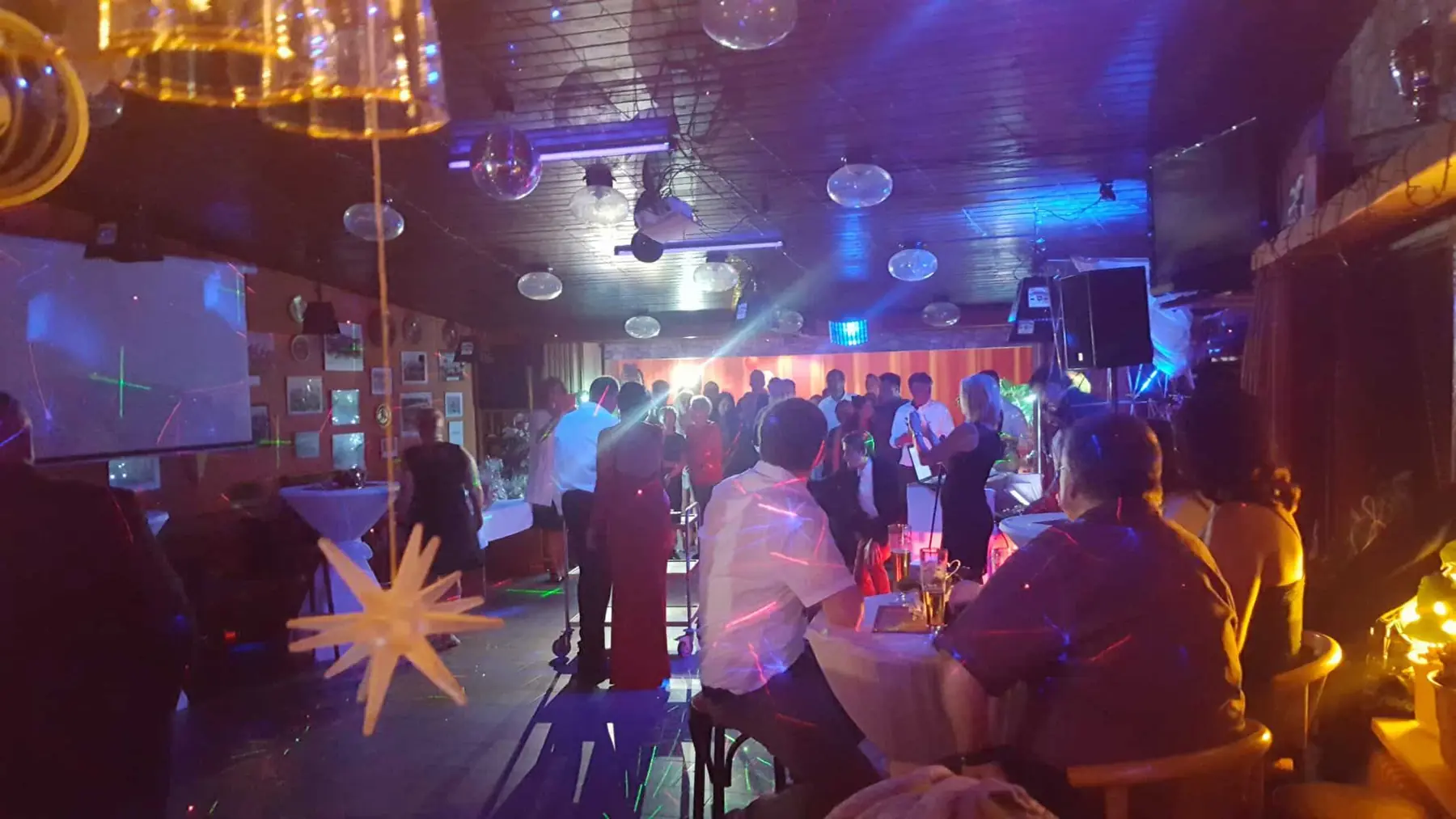 Party im Clubhaus
