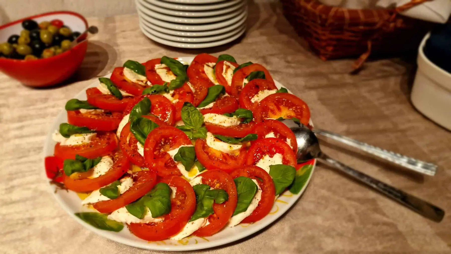 Tomate-Mozzarella-Platte